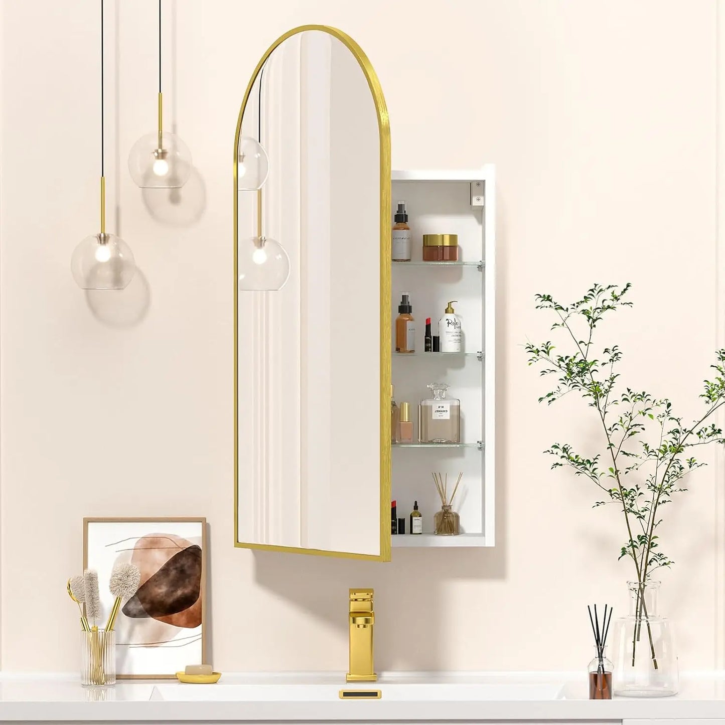 Medicine cabinet with mirror